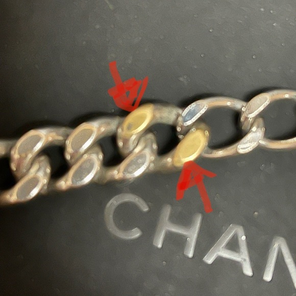 Silver Chanel Necklace. EUC in original soft CC box inside Chanel box . - Picture 10 of 16